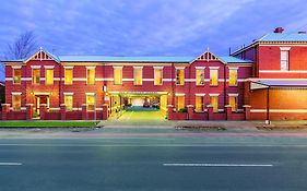Lake Inn - Ballarat